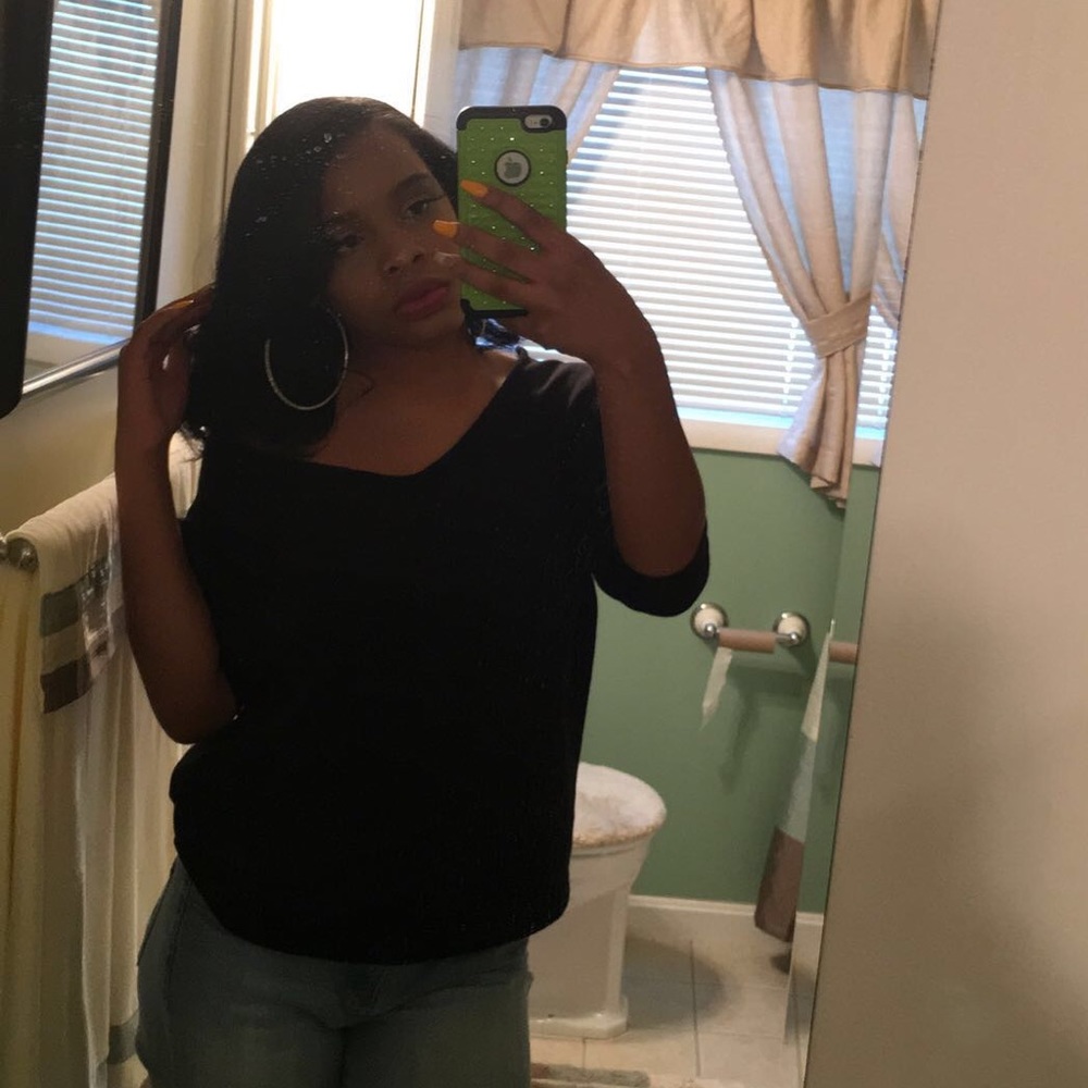 Meet your Posher, Candace